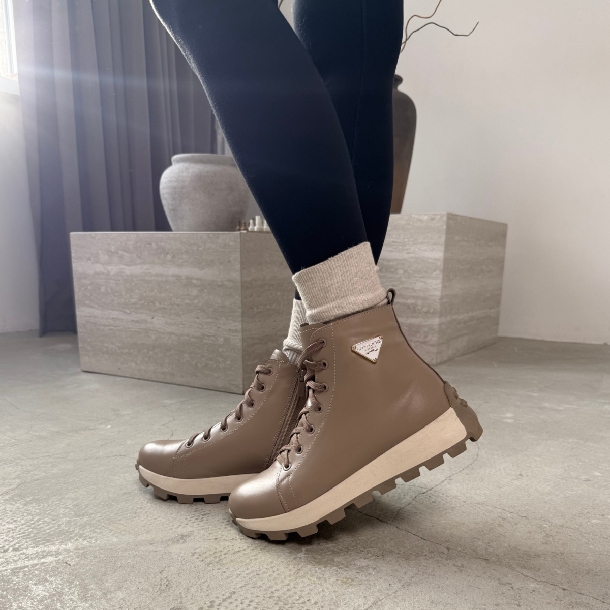 Жіночі черевики шкіряні Trek ART 21 Beige (K) - Зображення 7